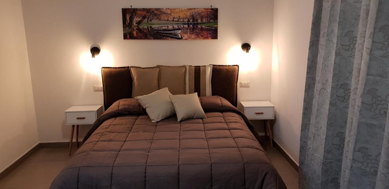 Bed and Breakfast A Due Passi Dal Museo Nápoles Exterior foto