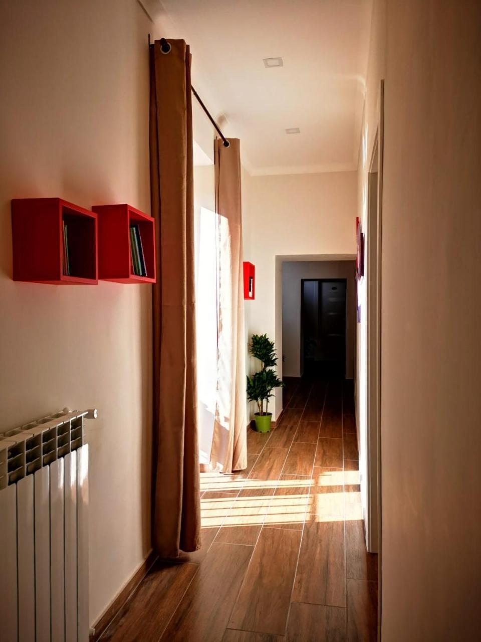 Bed and Breakfast A Due Passi Dal Museo Nápoles Exterior foto