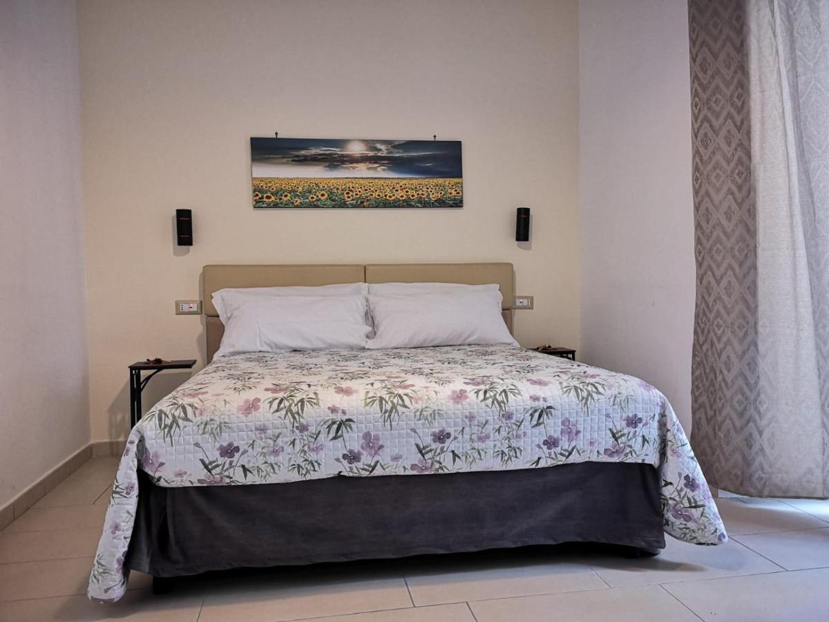 Bed and Breakfast A Due Passi Dal Museo Nápoles Exterior foto