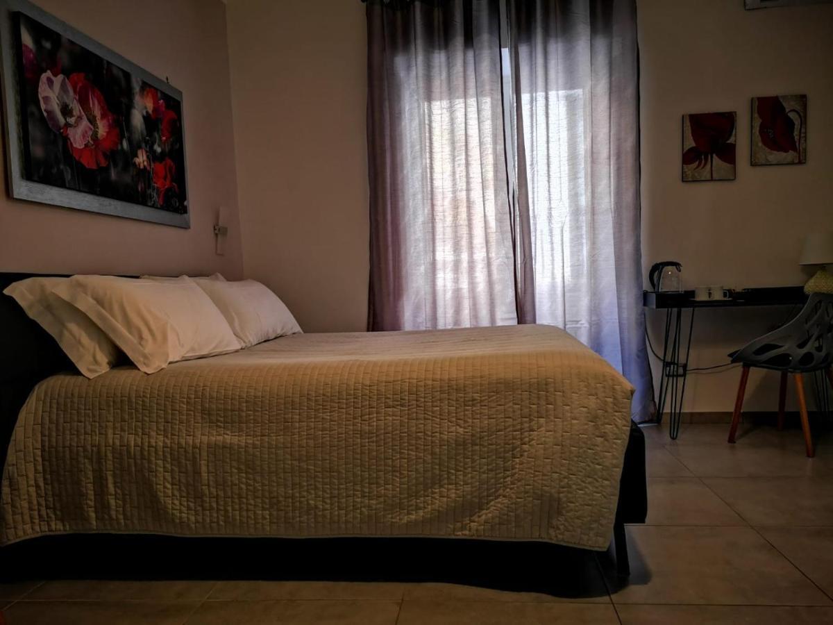 Bed and Breakfast A Due Passi Dal Museo Nápoles Exterior foto